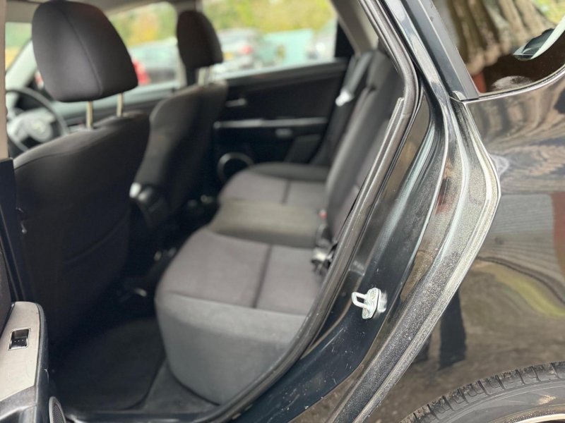 MAZDA MAZDA3