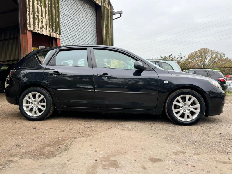 MAZDA MAZDA3