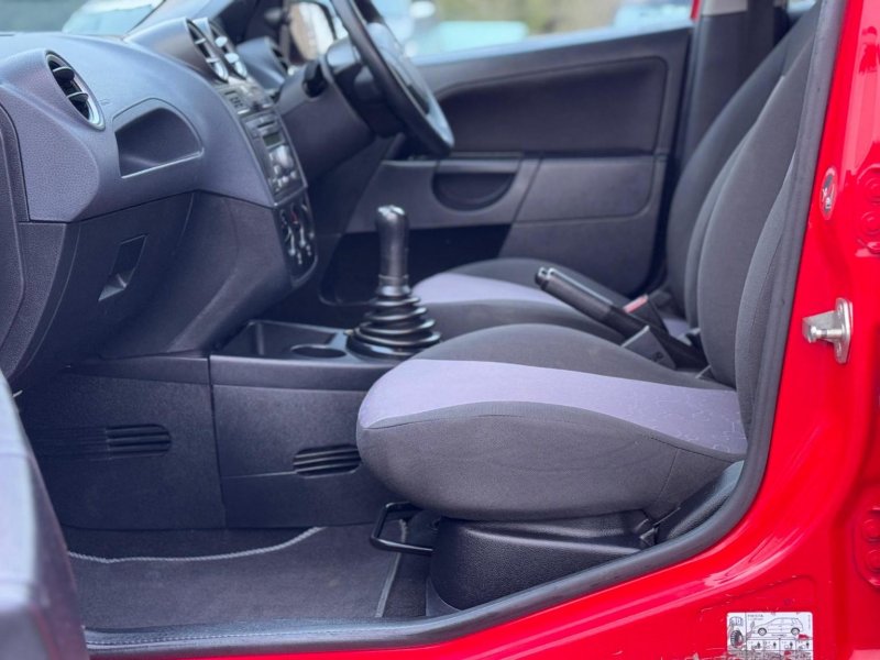 FORD FIESTA