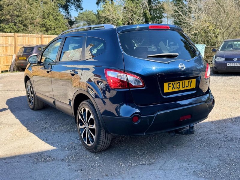 NISSAN QASHQAI+2
