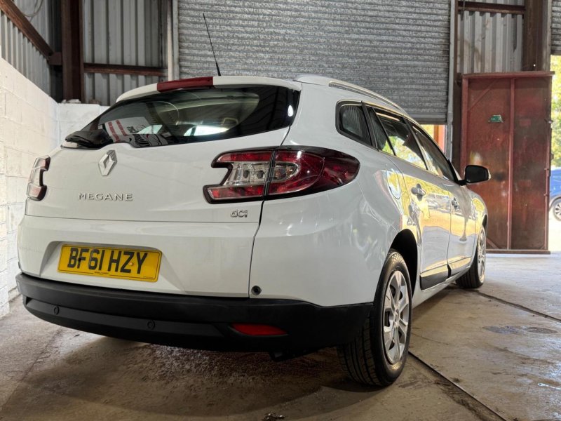 RENAULT MEGANE