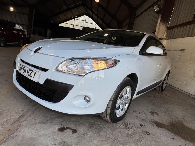RENAULT MEGANE